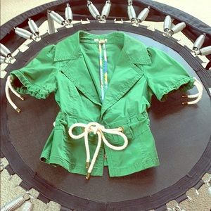 Short sleeved jacket